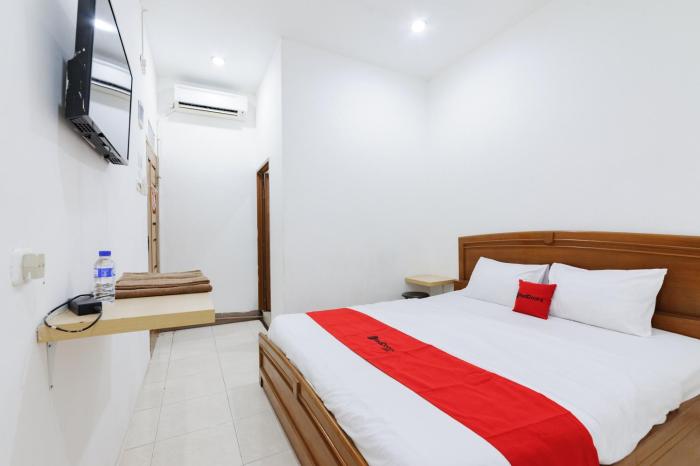 RedDoorz at Jalan Bangau Palembang