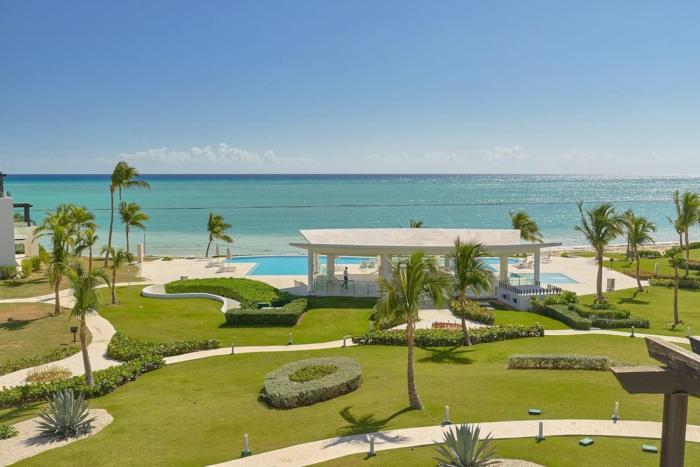 Thebeachspot Capcanaparadise Poolbeachfront