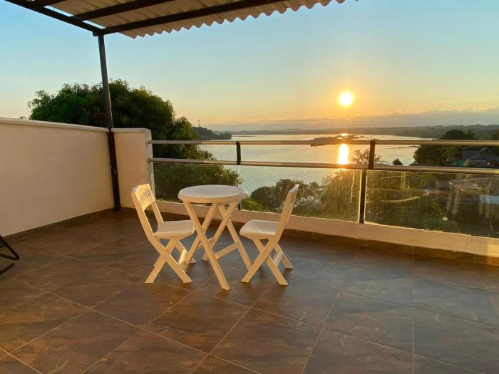 Villa Magdalena y Puerto Perales