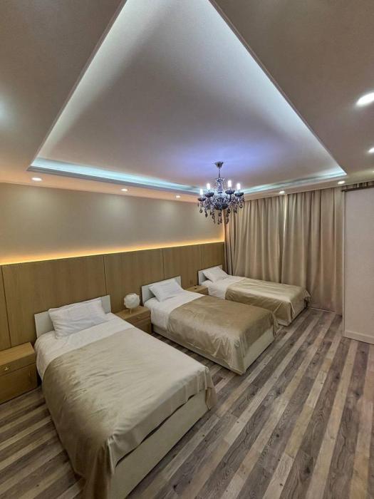 3 bedroom 2 bathroom 8 guests