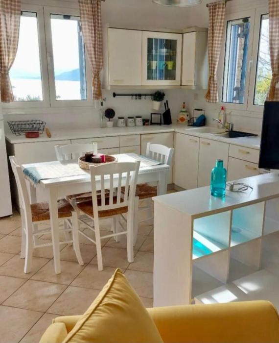 Myrto Signature Suite - Aegina