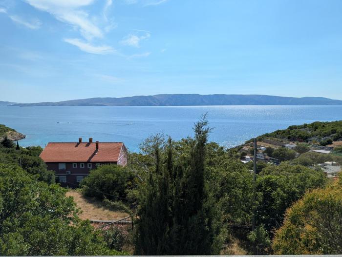 Mediterran Apartment mit Meerblick am Meer ca 180 Meter Luftlinie vom Strand
