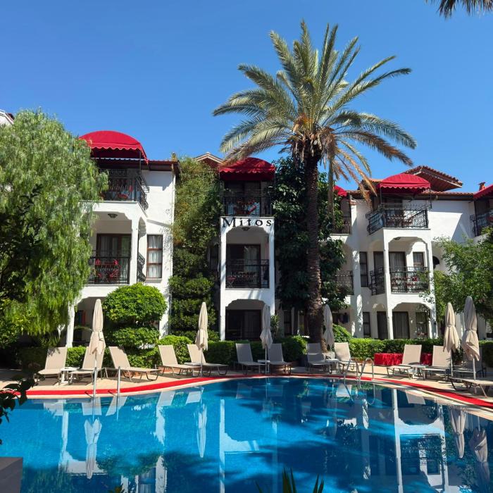 Mitos Apartments