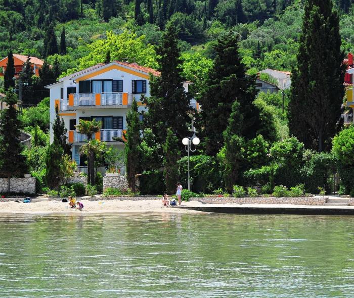 Villa Claire