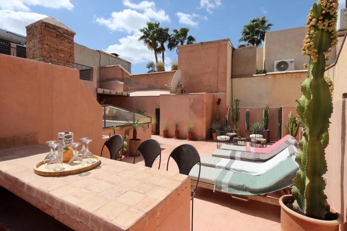 Riad Jakar, top location, 10 people