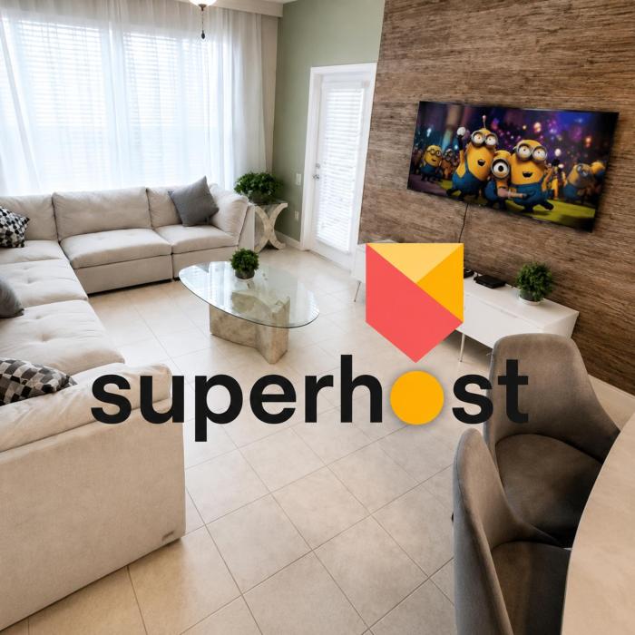 Family Disney CondoFree Water ParkSleeps 7