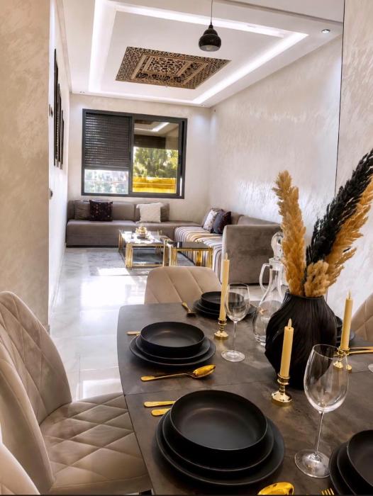 Chic, Modern & Bright Apartment