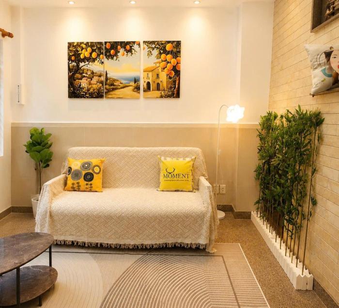 StayHub Private 2BR House in District 1 Great Location & Kitchen