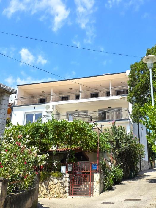 Apartman Crikvenica 29937 - Ivana