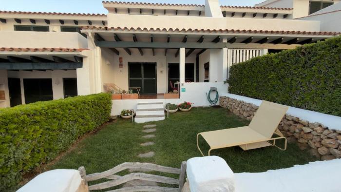 Beautiful villa with pool in Arenal de Castell