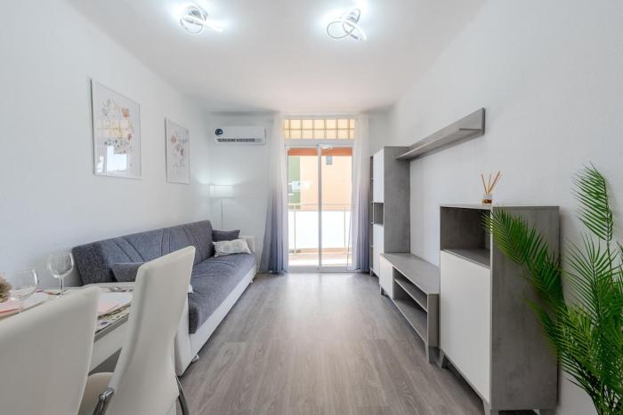 Sea Breeze Premium Beach Design Comfort 30 min BCN