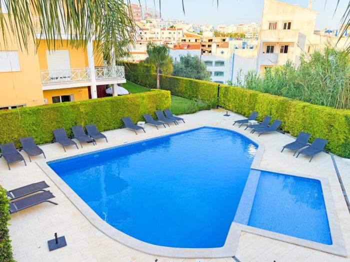 Garden Hill Haven Old Town Albufeira Retreat with Sea Views & Free Parking