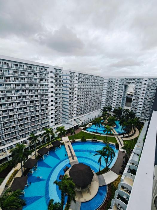 Shell residences NEAR MOA AND NAIA - JOSH condotel