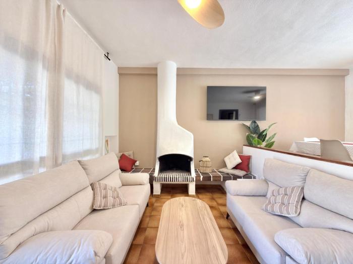 Villa Lodicos, House for 12 with terrace and BBQ