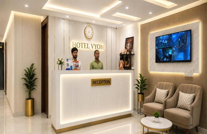 Hotel Vyom Near Delhi Airport