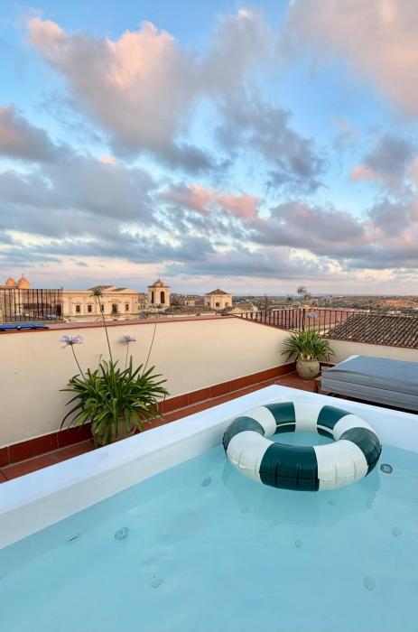 Di Lorenzo Palace - Panoramic Terrace and Pool