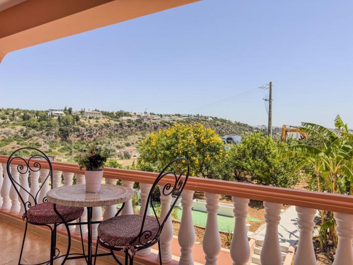 #373 Charming 3BR Villa with Spacious Garden & BBQ