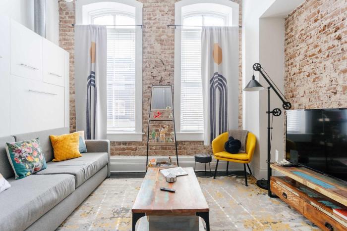 Charming ArtPad Studio in Savannah Historic District