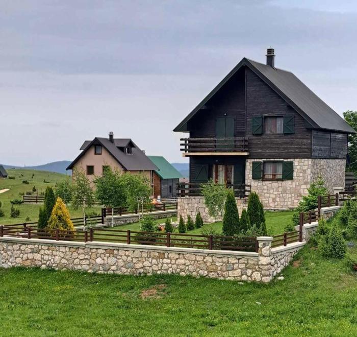 Wolf Chalet