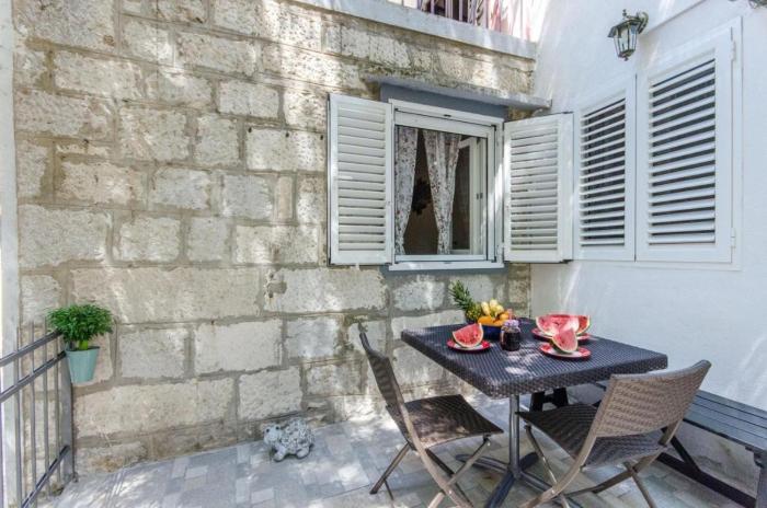 Wild Rose apartments & rooms