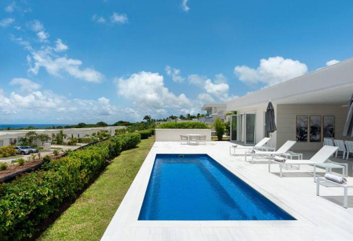 Westmoreland Luxury Villa, Pool, Sea Views, Beach Club Access