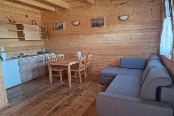 Comfortable holiday home very close to the beach