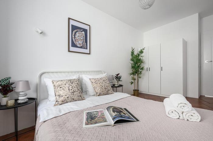 Lumina I 3BR Apartment with Balcony I near City Center