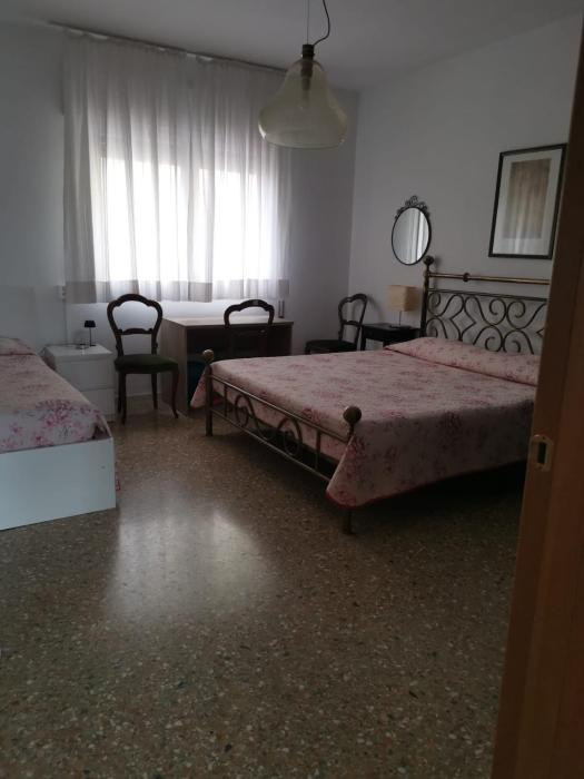 Casa Roza Venezia - Spacious Family Apartment & Private Garage