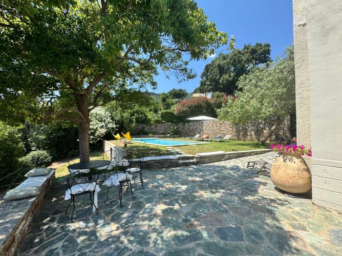 Propriété de prestige avec piscine et vue mer, Erbalunga Cap Corse
