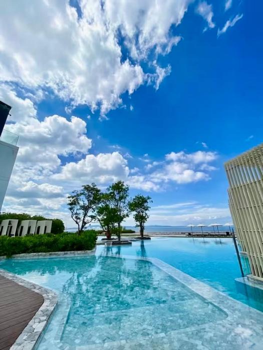 Sea & Sky Pattaya