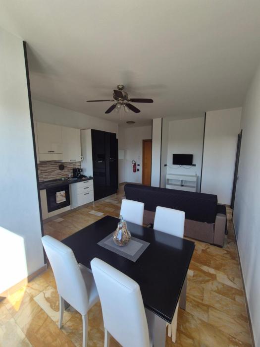 Fabios Apartment - Motor Village