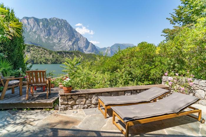 The Little Lake House