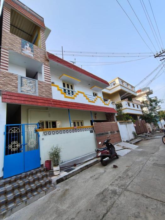 VILLA BONNY HOME STAY FAMILy