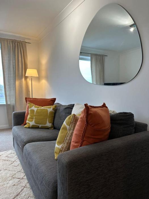 Cosy 2-Bed Flat in Reading