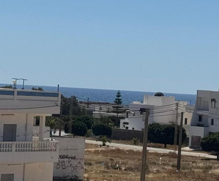 Appartement a 5 minutes a pieds de la plage de Beni khiar