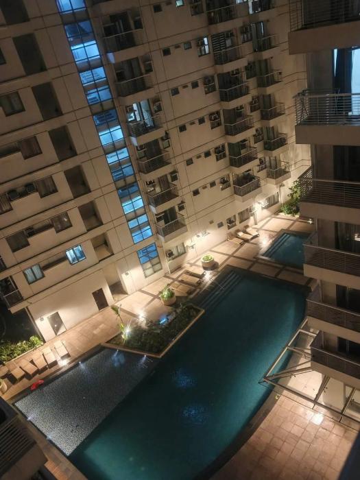 2 BR Fully Furnished Condo- near St Lukes