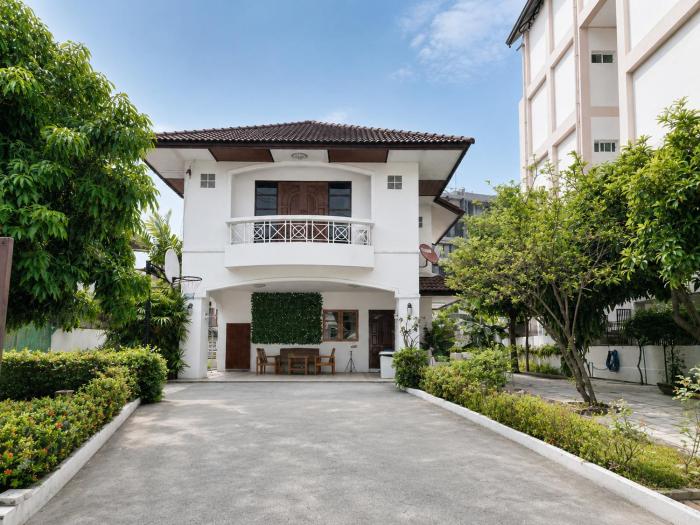Poon house Nimman