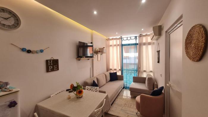 Peaceful Nest, Beachside Apartment