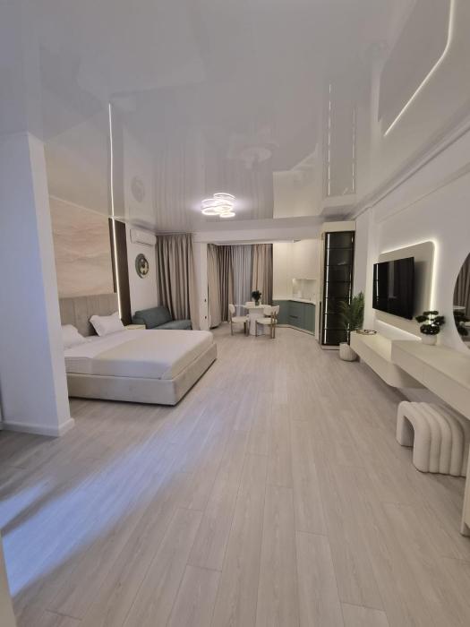 ZaYra Luxury Studio