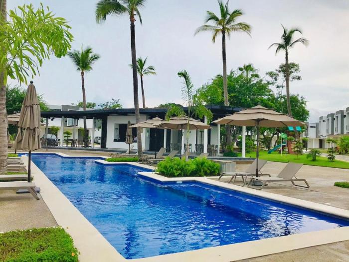 Relax at Casa 33 Pool Club and Security