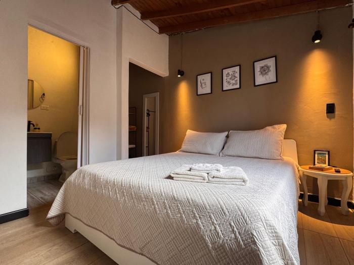 Lucia Metro House