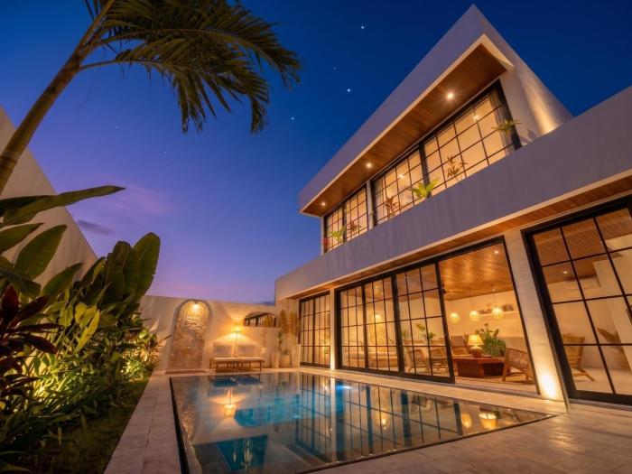 Villa Lúva - Stylish 4BR Pool Oasis Pererenan