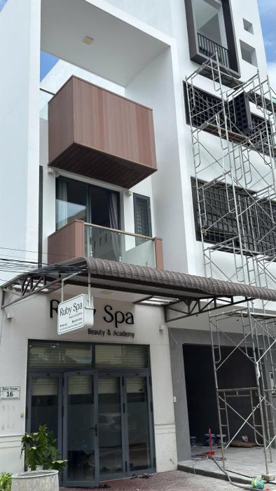 Ruby Homestay near Big C - Camellia room