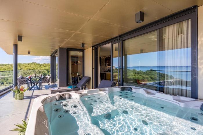 Apartment Amber with Jacuzzi & Sea View