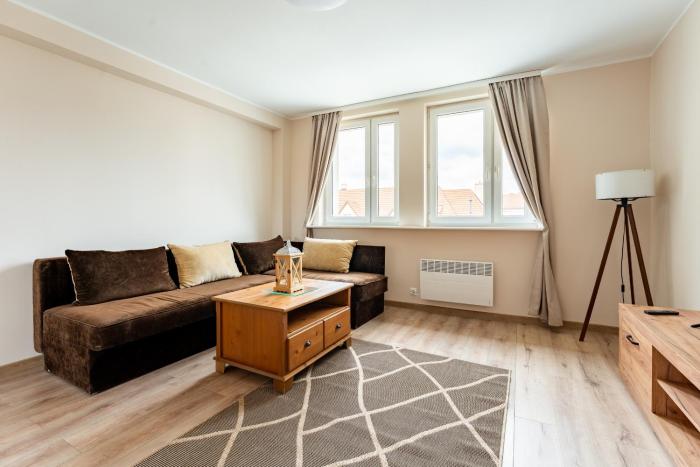 Lenartowicza Riverside Apartment by BookingHost