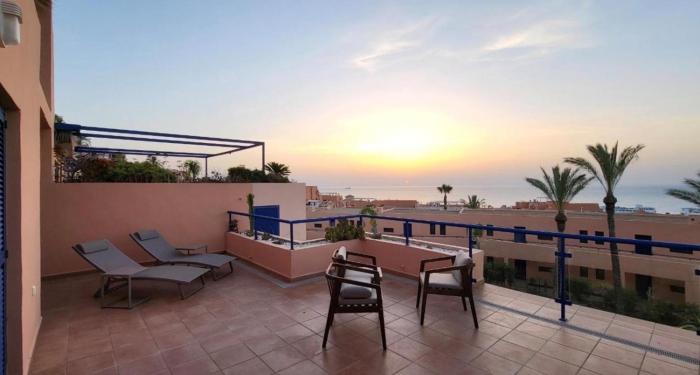 Seaview apartment with large Terrace - Mojacar Playa