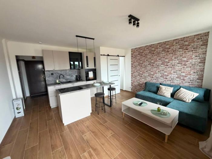 Częstochowa Homely Apartment by BookingHost