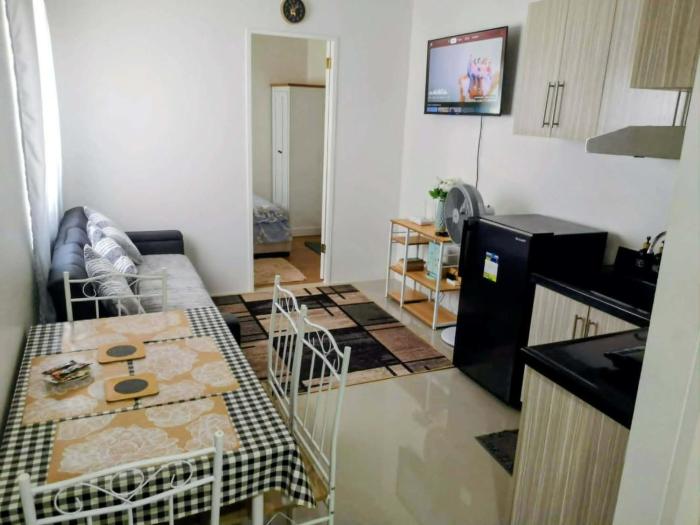 Cozy 1BR Apartment Almond Drive