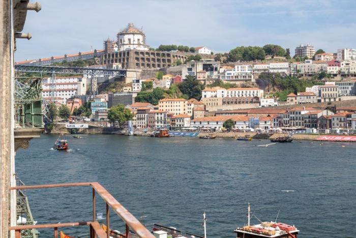 Oporto Home - River Front