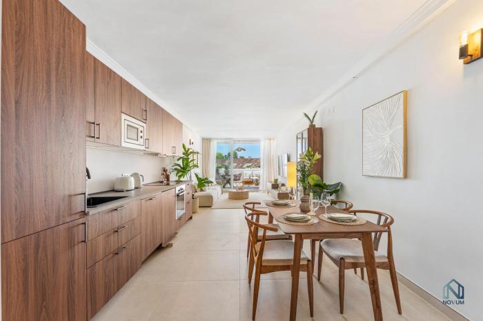 Luxury 2BR Apartment near Puerto Banús w Sea Views